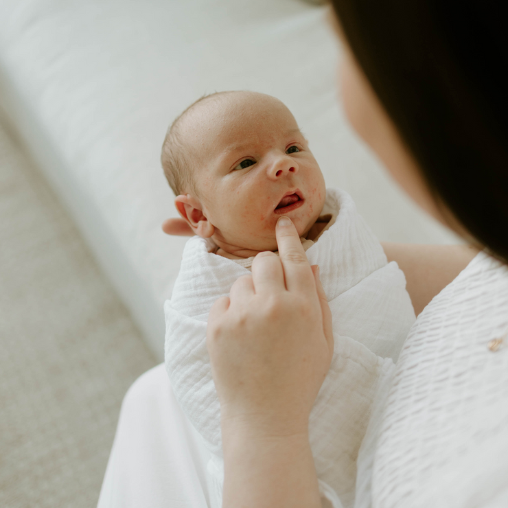 Little unicorn swaddle deals canada